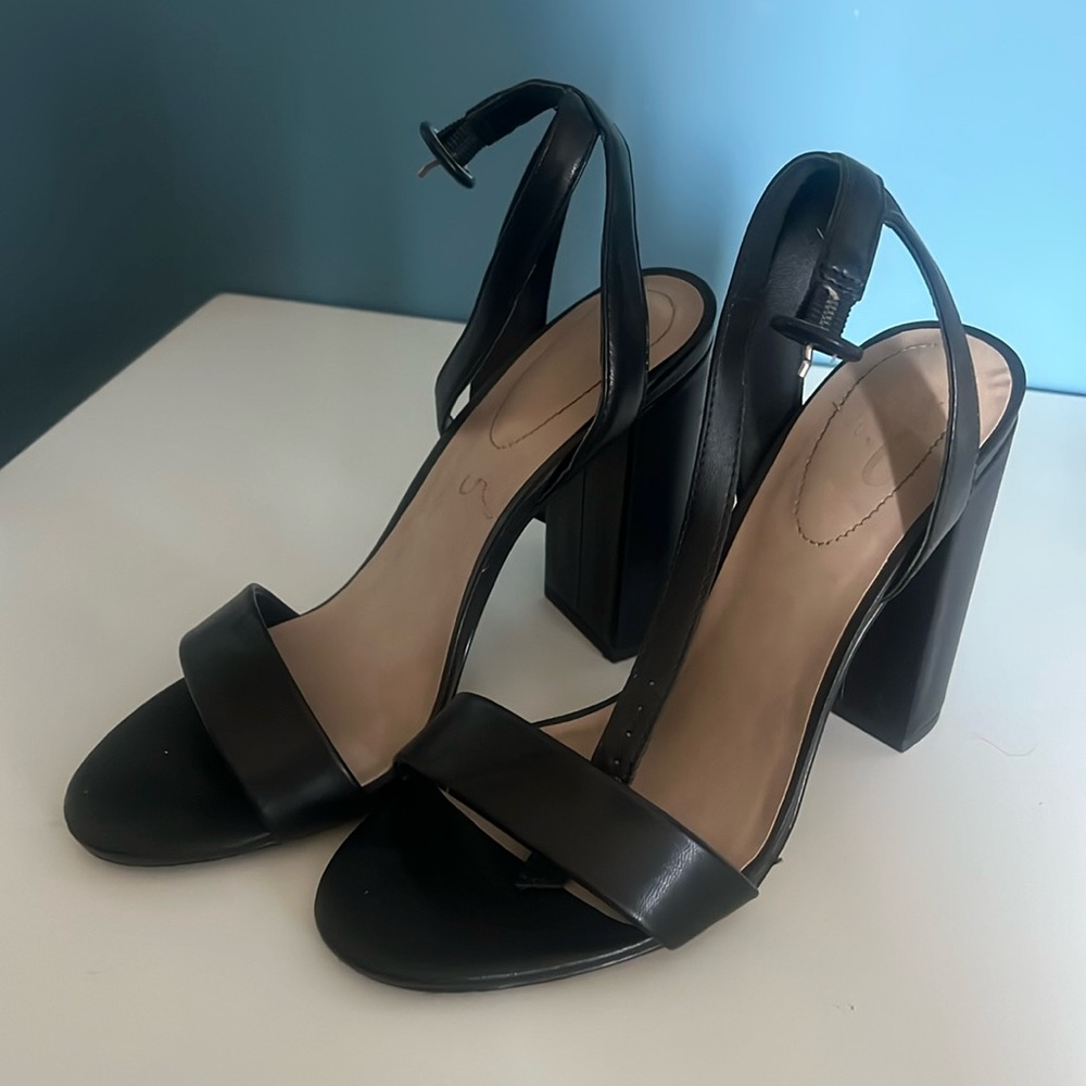 Mix No. 6 Black Heels